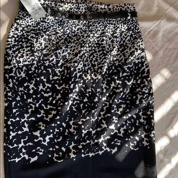 Ricki's skirt - Picture 3 of 5